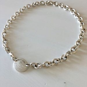 Return to Tiffany & Co. Oval Tag Necklace